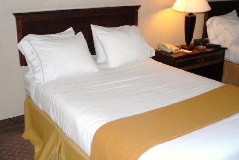 Holiday Inn Express Waterbury Eksteriør bilde